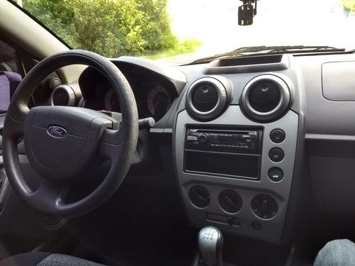 Ford Fiesta Sedan Rocam