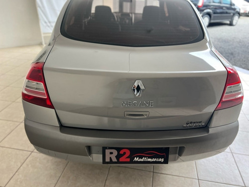 Renault Megane 1.6 DYNAMIQUE 16V FLEX 4P MANUAL