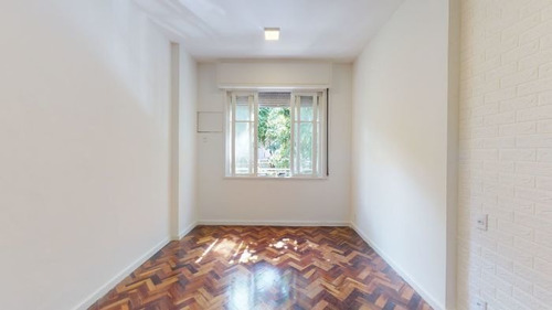 Apartamento À Venda Na Rua Professor Alfredo Gomes, Botafogo, Rio De Janeiro - Rj - Liv-9215