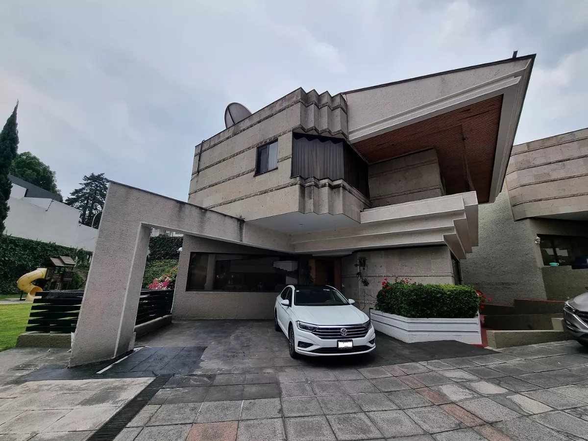 Casa En Fuentes De Acueducto En Lomas De Tecamachalco