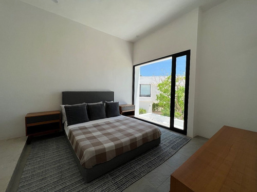 Casa En Venta En Merida, Oasis Cholul, Privada Con Amenidades, Mod 225
