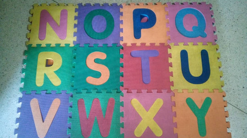 Imagen 5 de 5 de Alfombra O Tapete De Letras En Foami.