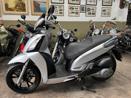 Imagen 7 de 22 de Kymco People 300 Gti 2017 U Dño Serv Off Permuto