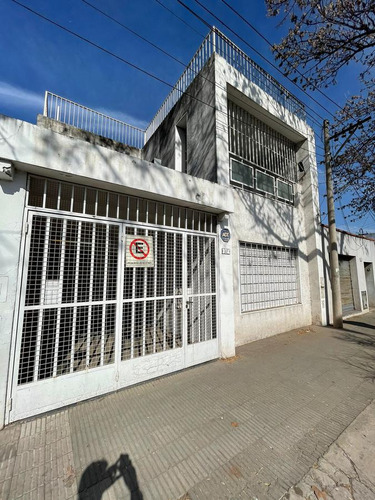 Importante Casa  A Remodelar - Zona Sur Rosario