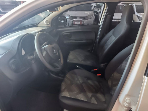 Imagem 4 de 14 de Fiat Mobi 1.0 8v Evo Like.