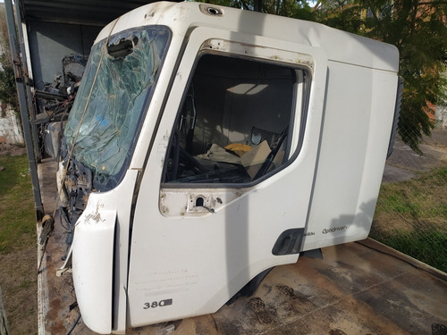 Imagen 1 de 13 de Renault 380 Premium