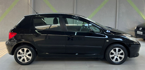 Peugeot 307 1.6 Presence Flex 5p