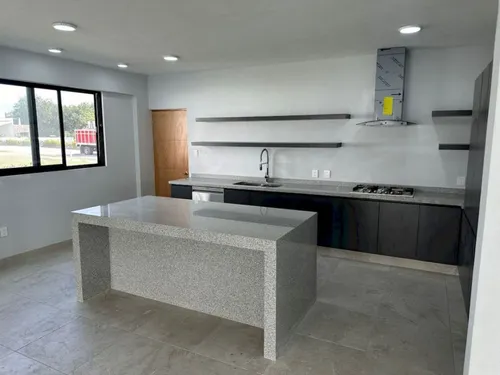 Casa Nueva En Venta En Club De Golf Paraiso Cuntry Club, Emiliano Zapata Morelos.