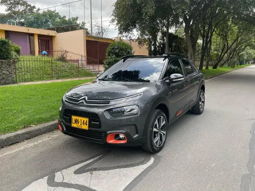 Citroën C4 Cactus 1.6 Shine Turbo Aut