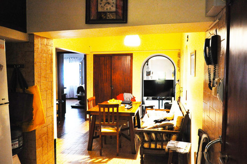 Casa C/ Dos Dormitorios Grandes + Local - Molinari Cosquín