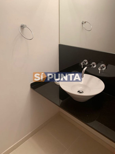 Imagen 19 de 21 de Apartamento En Alquiler Anual