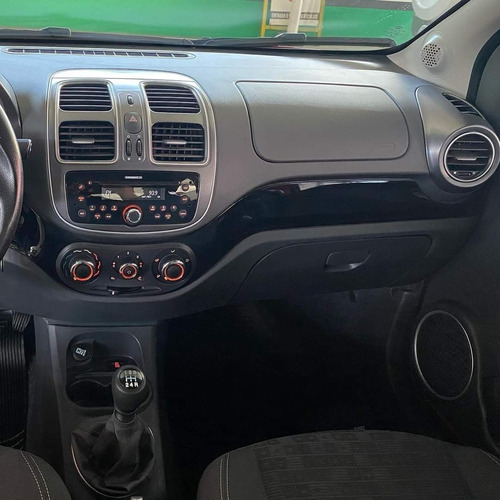 Fiat Palio Attractive 1.0 Flex 2017