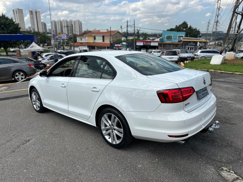 Volkswagen Jetta 2.0 TSI HIGHLINE 211CV GASOLINA 4P TIPTRONIC