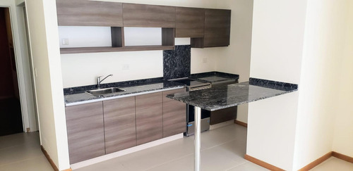 Imagen 5 de 12 de Venta Monoambiente C/jardin -parrilla Propia En Barrio Norte