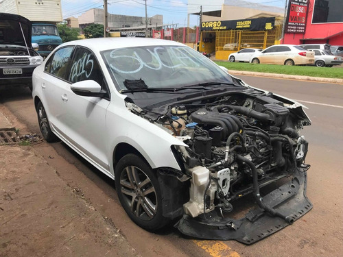 Sucata Jetta 2.0 Flex Aut 2015/2015 Retirada De Peças