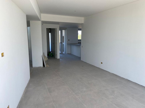 Av San Martin Al 1300 Venta Departamento 2 Dormitorios En Granadero Baigorria