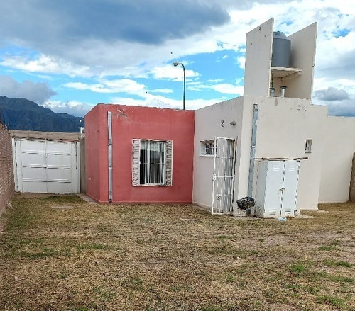 Vendemos Casa En El Barrio 600 Viviendas, Ciudad De La Punta - San Luis