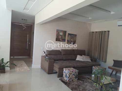 Deslumbrante Sobrado No Condomínio Terras Do Cancioneiro Com 04 Dormitórios Sendo 03 Suítes, Amplas Salas Integradas A Área Gourmet Completa. - Ca00859 - 69204696