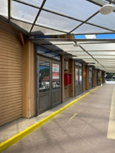 Local Comercial En Centro De Pucón - O´higgins Y Colo Colo.