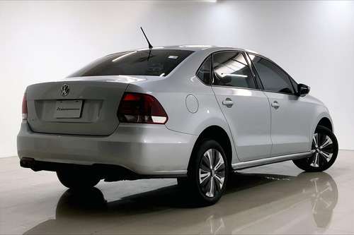 Imagen 12 de 15 de Volkswagen Vento 4 Pts Starline Ta A/ac R-15