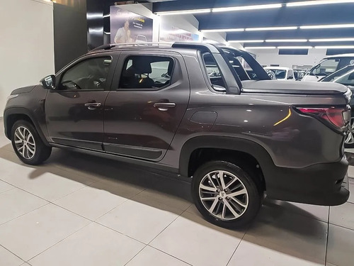 Imagen 11 de 25 de Fiat Strada 2023 0km , Tomamos Usados B-