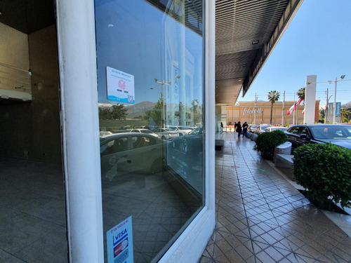 Local En Arriendo Centrocomercial Av La Dehesa  Lo Barnechea