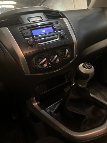 Nissan NP300 2.3 Frontier Se Plus Cd 4x2 Mt