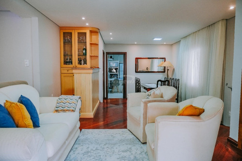 Casa Ampla Na Itoupava Norte, Com 3 Dormitórios Sendo Uma Suite, Sala De Jantar Sala De Estar Sala De Tv Com Lareira, Lavabo, Cozinha, Ampla Área De Lazer Com Piscina.aceita Apto De Menor Valor Na Ne