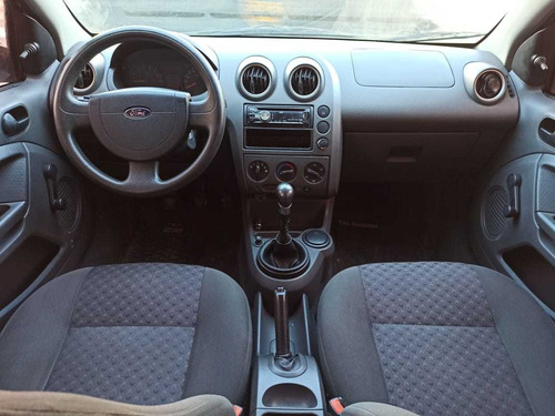 Ford Fiesta 1.6 Ambiente 2005 Con Gnc