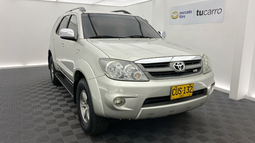 Toyota Fortuner 4.0 Sr5