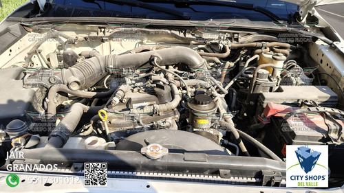 Toyota Hilux 2.7 Cabina Doble Sr Mt