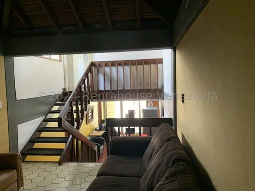 Casas En Venta Mls #25-1271
