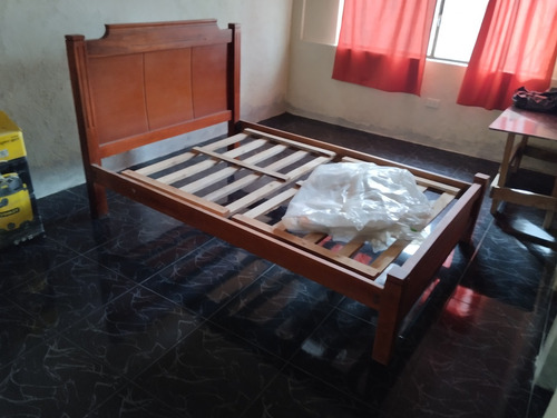 Hermosa Casa Con Terreno Con Todos Los Servicios Basicos, Para Personas Estrictamente Interezadas