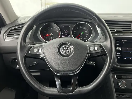 Volkswagen Tiguan TRENDLINE 2.0 4X4 AUT 5P 7 PAS
