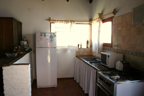Alq Temp De Casa En Montoya 3 Dorm, Mb Ubicacion (ref: Atm-771)