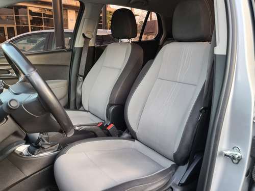 Imagen 12 de 15 de Chevrolet Tracker 1.8 Ltz