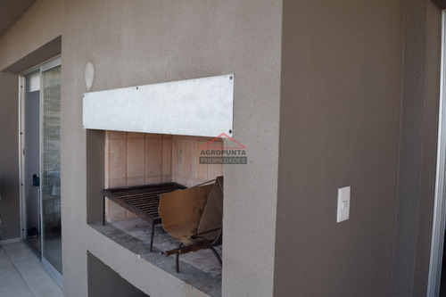 Apartamento En Brava, 3 Dormitorios *- Ref: 2857