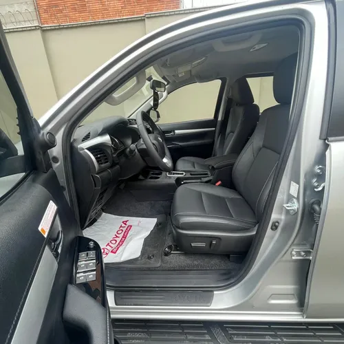 Toyota Hilux 2.4 Diésel 4X4