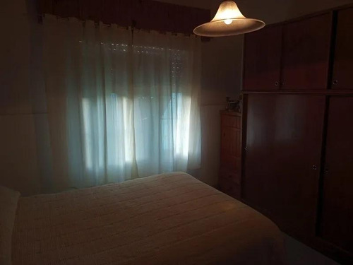 Casa En Venta - 2 Dormitorios 1 Baño - 80mts2 - Tapalque