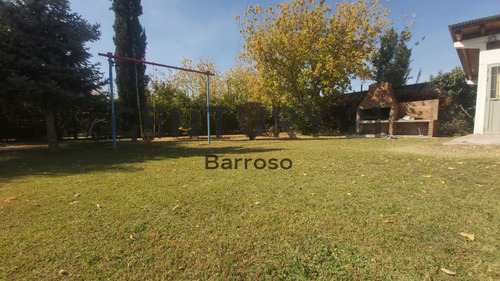 Imagen 25 de 26 de Se Vende Hermosa Casa Con Gran Terreno Lujan Perdriel