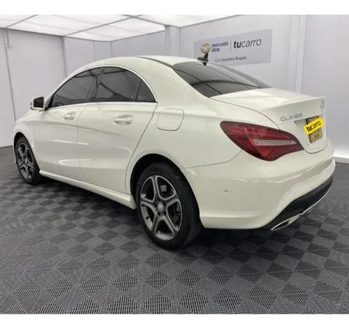 Mercedes-Benz Clase CLA 180 2017 1.6 Essential