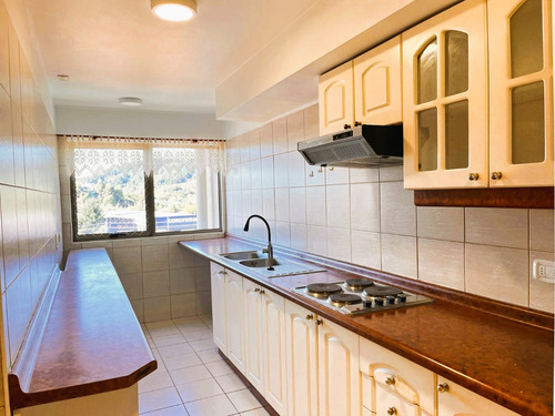 Departamento Sector Av Alemania 4 D +3 B + 1 Est.+ 1 Bodega