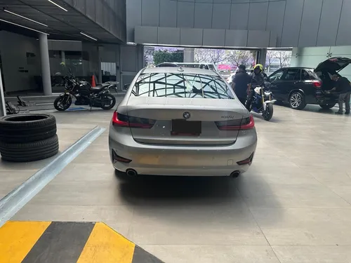 Elegante Bmw Serie 3, Modelo 320 Ia Executive, Año 2020