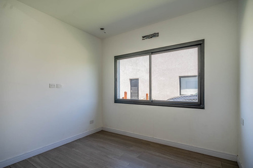 Casa A Estrenar De 4 Ambientes Con Pileta En Horizontes Al Sur Canning