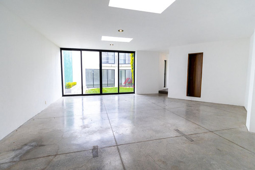 Casa En Venta En Bugambilias, Zapopan Jalisco.