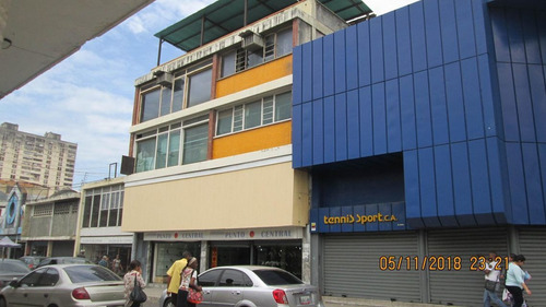 Comercial En Venta En El Centro Maracay Codigo 21- 11418 Jla