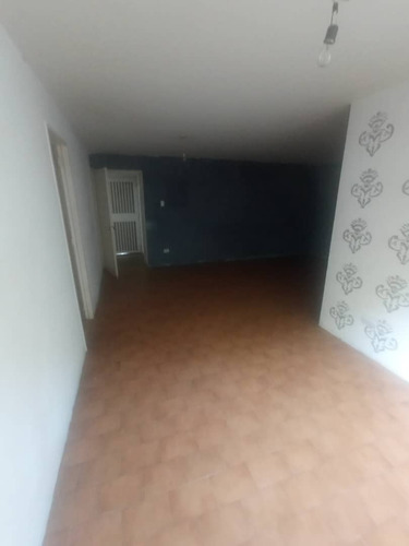 Apartamento En Venta Urb Quenda