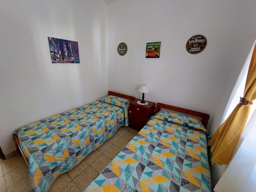 Imagen 15 de 24 de Chalet Valeria Del Mar Parque 800 M2 3 Ambs Cable Wifi.
