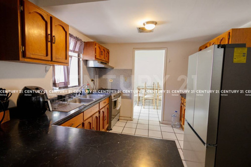 Casa En Venta En Lomas Universidad Chihuahua, Chih.