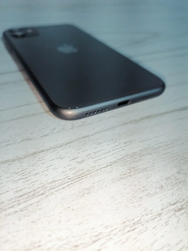 Apple iPhone 11 (Usado)